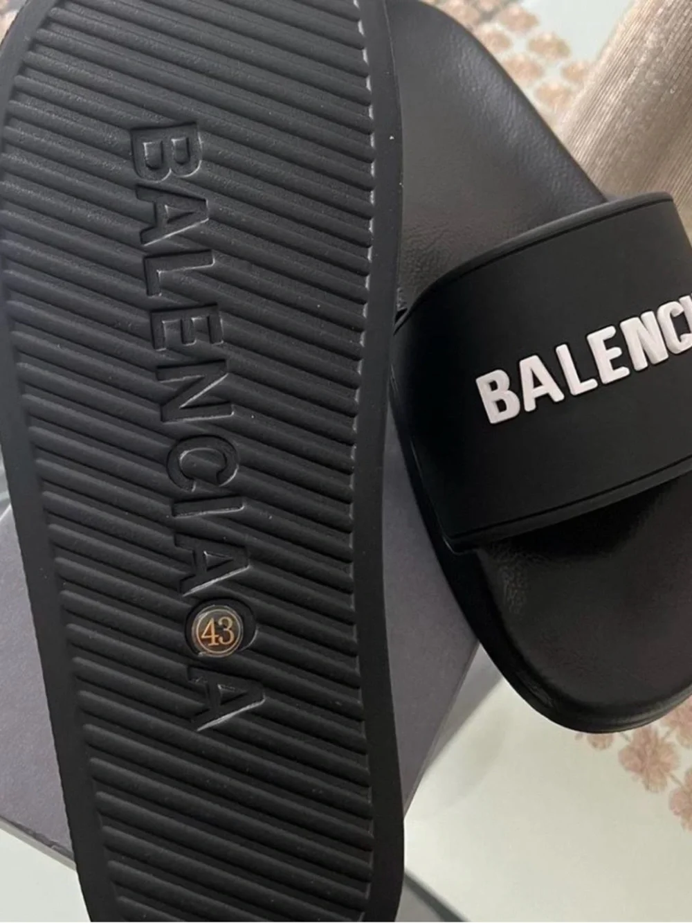 Balenciaga Men's Black Logo Slides 9 - Picture 3 of 5